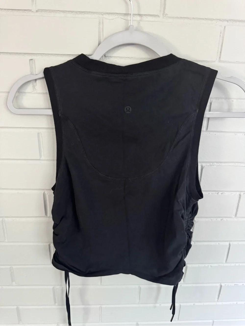 Lululemon bundle of 4 tank tops